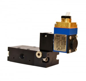 E23 - 1/4", BSP/NPT, Remote Mount, 3/2, Internal or External Pilot, Single or Dual Solenoid